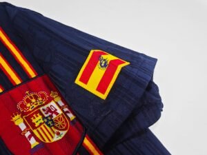 Spain away football jerseys for the 1996 season S-2XL – Image 5