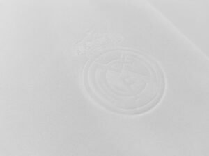 Real Madrid home football shirts for the 2008/09 season - Bild 10