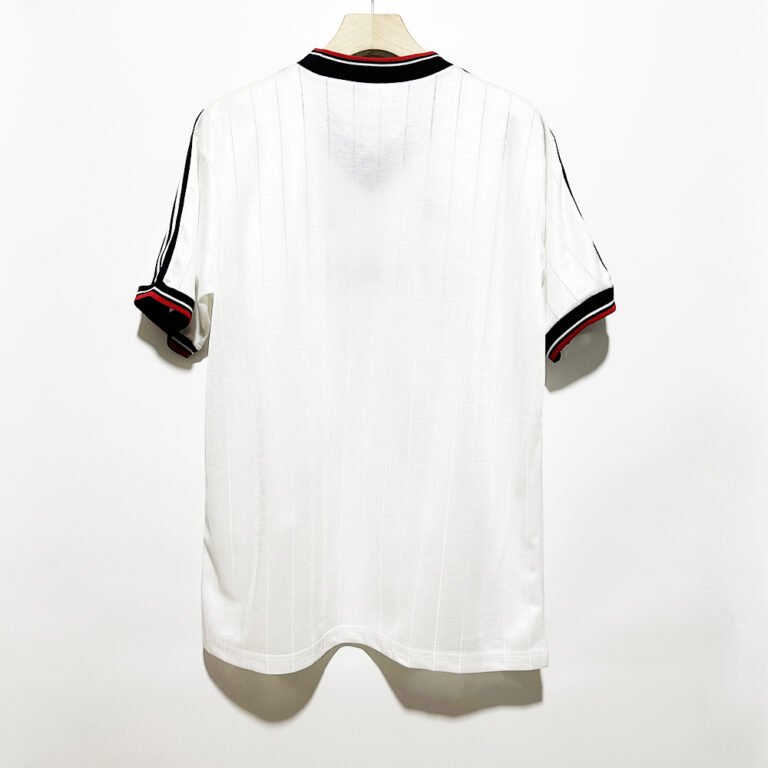 1983 Manchester United F .A .CHARITY SHIELD retro football jersey
