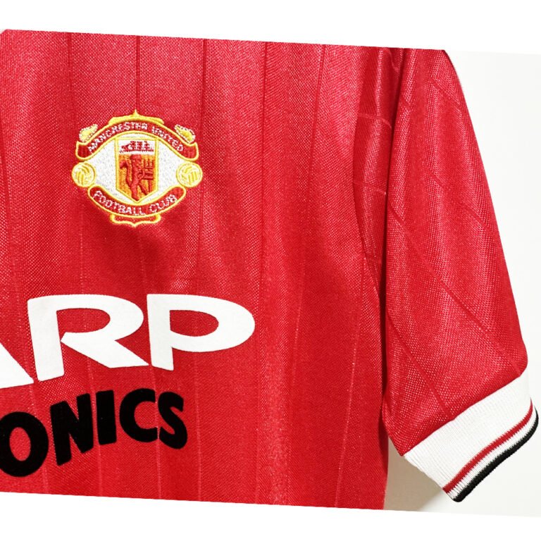 1982-83 Manchester united Home retro football jersey