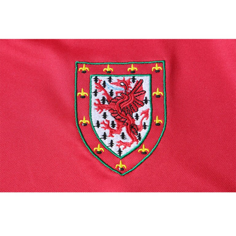 1982 Wales Home retro football jersey