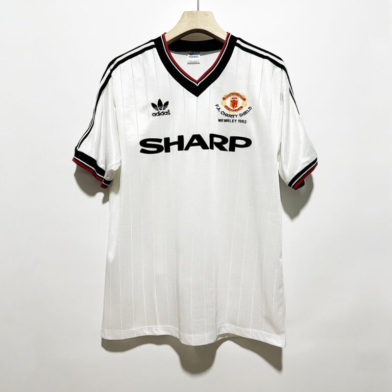 1983 Manchester United F .A .CHARITY SHIELD retro football jersey