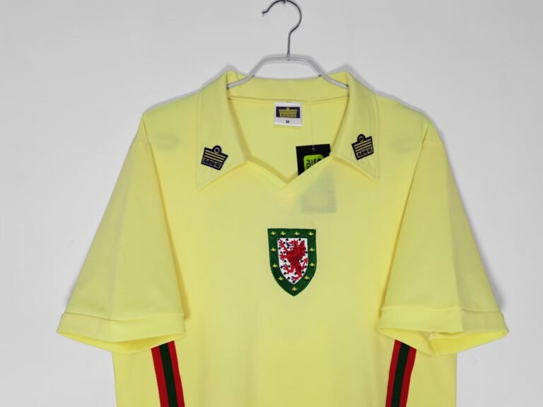1976/79 Wales away vintage football shirts S-2XL photo review