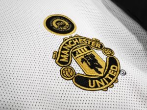 2001/02 Manchester United Reversible Centenary Edition vintage football shirt S-2XL - Imagen 15
