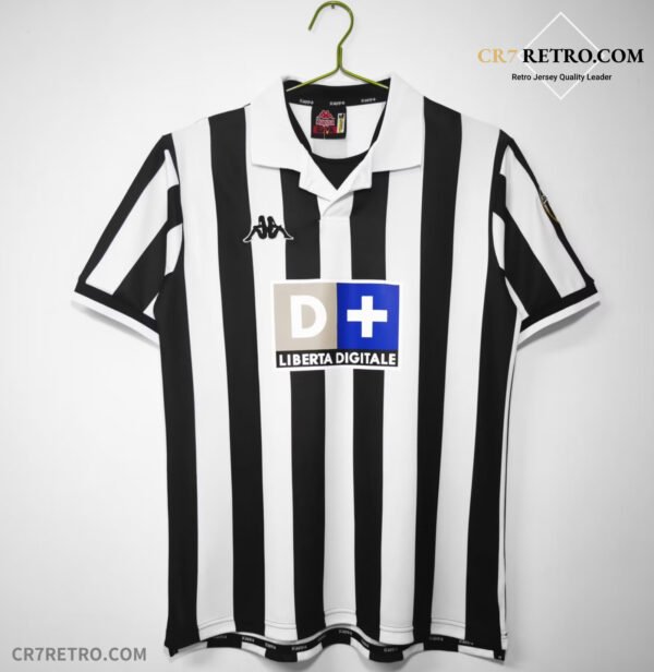 Vintage Juventus home football shirts for the 1998/99 season