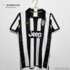 Vintage 2014/15 Juve home football shirt