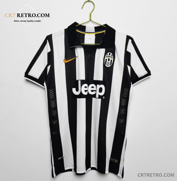 Vintage 2014/15 Juve home football shirt