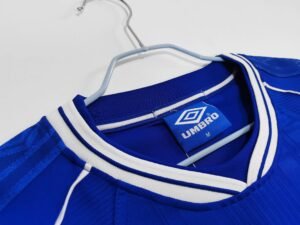 1999/01 Chelsea Home Retro Jersey, Chelsea classic football shirt, commemorating the Blues' legendary moments.