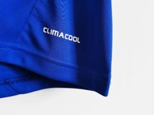 2012/13 Chelsea Home Long Sleeve Retro Jersey, classic Blues replica, perfect for fans and collectors.