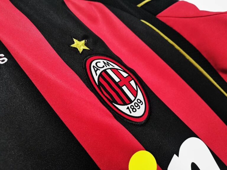 Kaka 2006/07 AC Milan Retro Jersey – Classic AC Milan Football Shirt