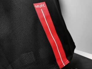 Manchester United 2007/08 Away Cristiano Ronaldo #7 Retro Jersey – Official MUFC classic shirt celebrating Cristiano Ronaldo’s iconic performance for Manchester United.