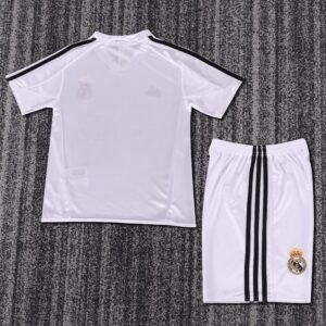 Kids Retro Real Madrid Home Jersey 2004/05
