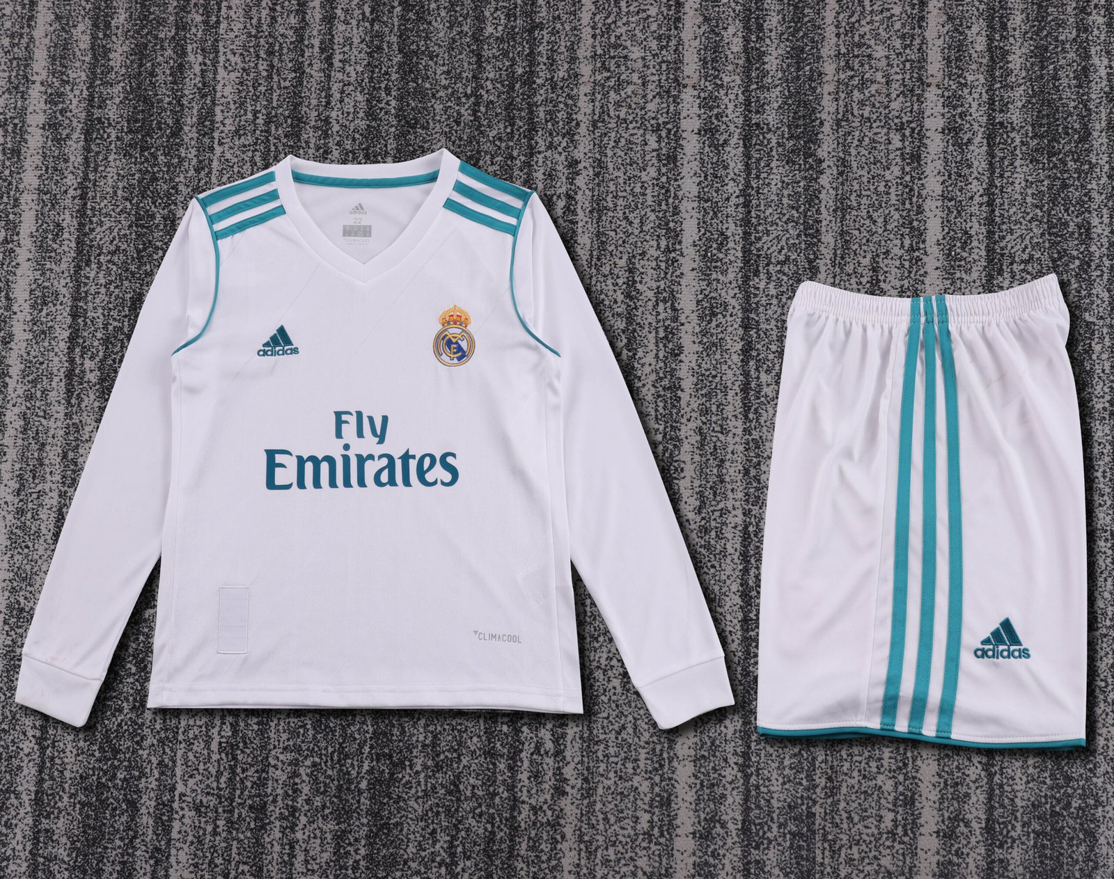 Kids Retro Real Madrid Home Jersey Long Sleeve 2017/18