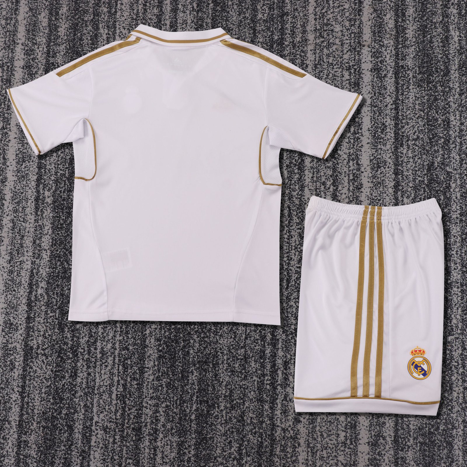 Kids Retro Real Madrid Home Jersey 2011/12