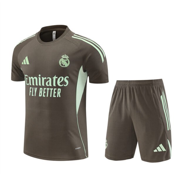 Real Madrid Short Training Khaki 2025/26