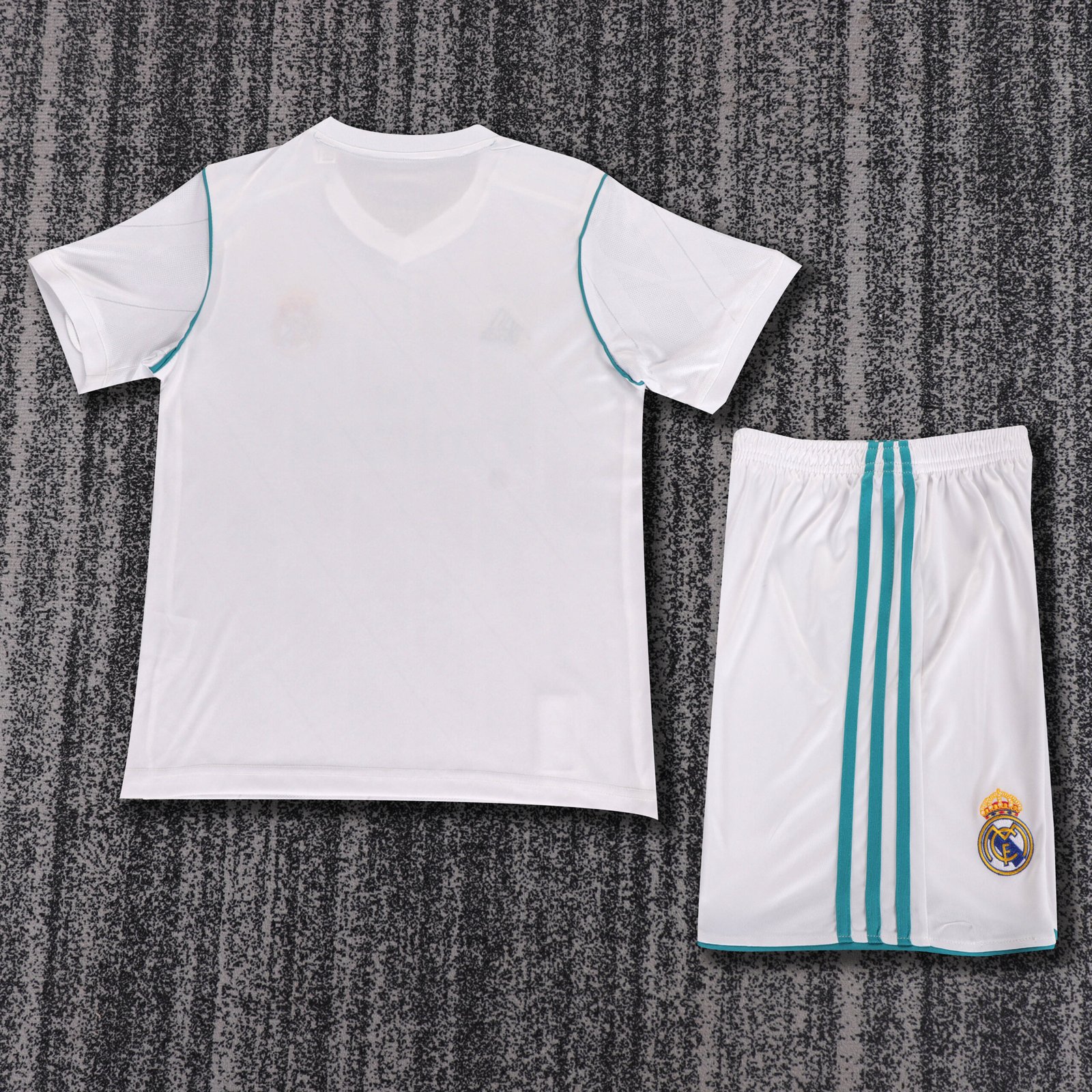 Kids Retro Real Madrid Home Jersey 2017/18