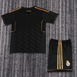 Kids Retro Real Madrid Away Kit 2011/12