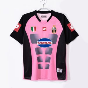 Retro Juventus Away Jersey 2002/03