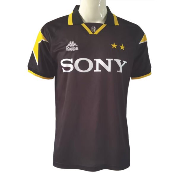 Retro Juventus Third Jersey 1995/96