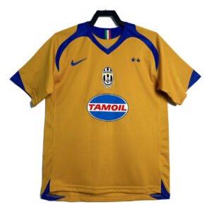 Retro Juventus Third Jersey 2005/06