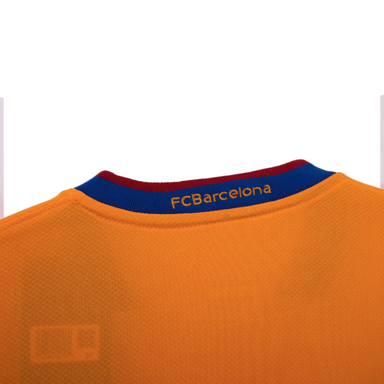 Retro Barcelona Away Jersey 2006/07